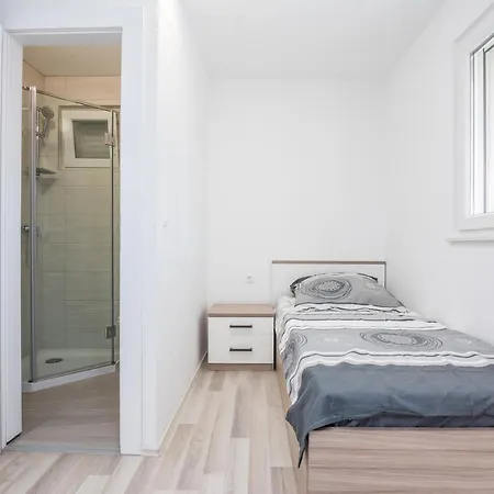 With Parking Space - 20971 Apartment Vir